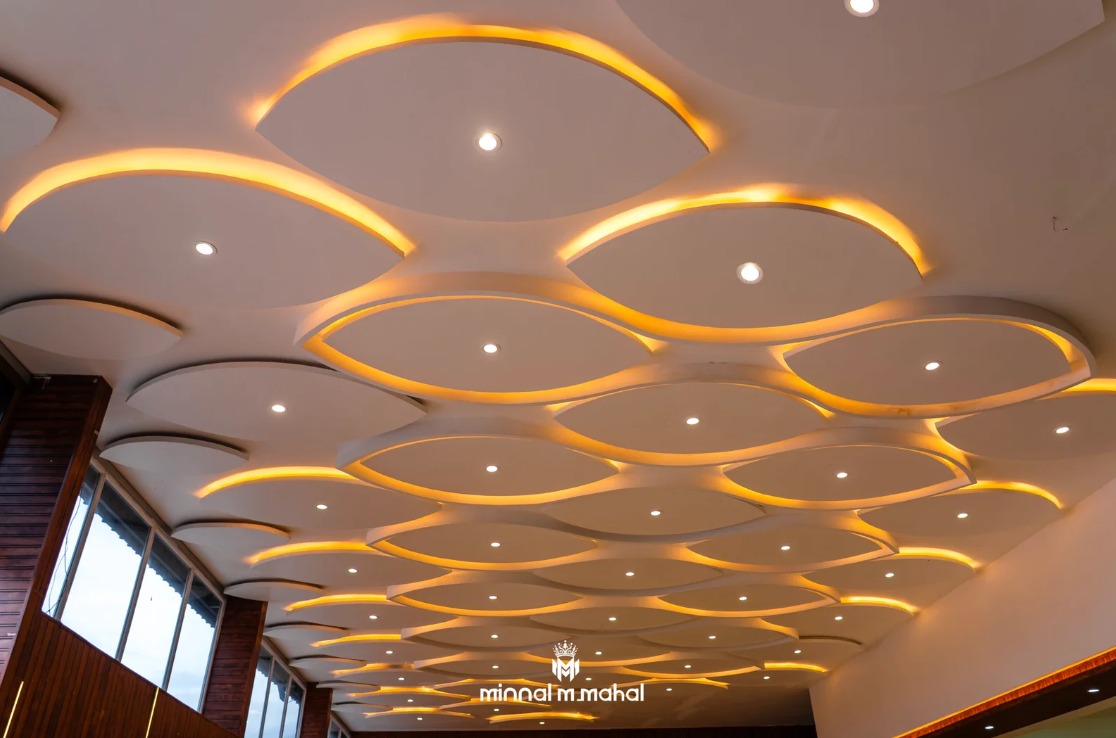 Ceiling design at Minnal M Mahal banquet hall